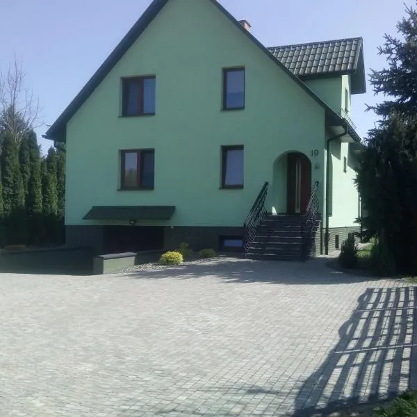 Apartament nad zalewem przy plaży, hotel a Pionki