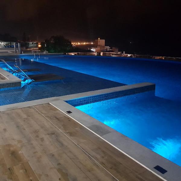 Ingleses - Infinity Pool - Foto 4