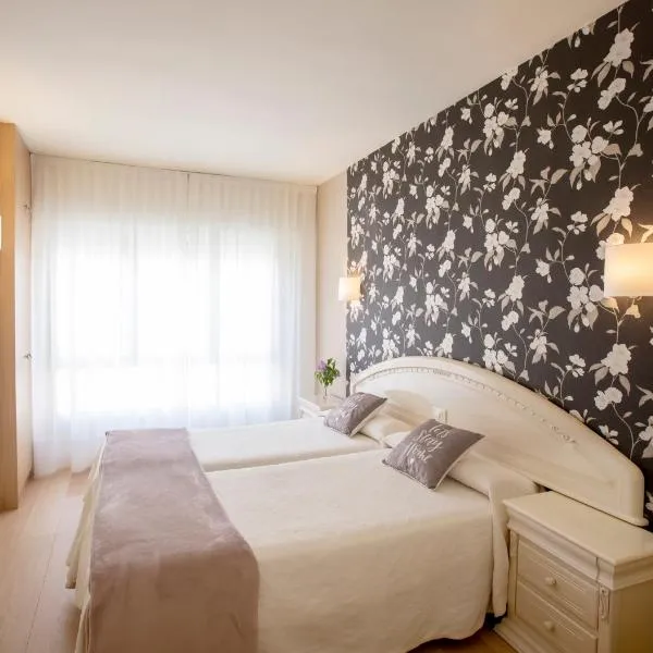 Hotel Ciudad De Calahorra, hotel v destinaci Calahorra