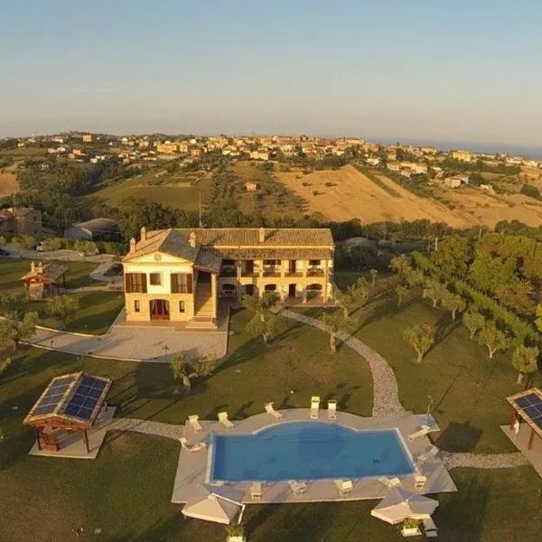 Residence Colle Veroni, hotel en Mosciano SantʼAngelo