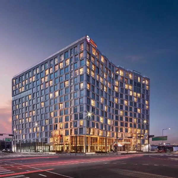 Ramada Encore by Wyndham Gimpo Han River Hotel、Gimpoのホテル