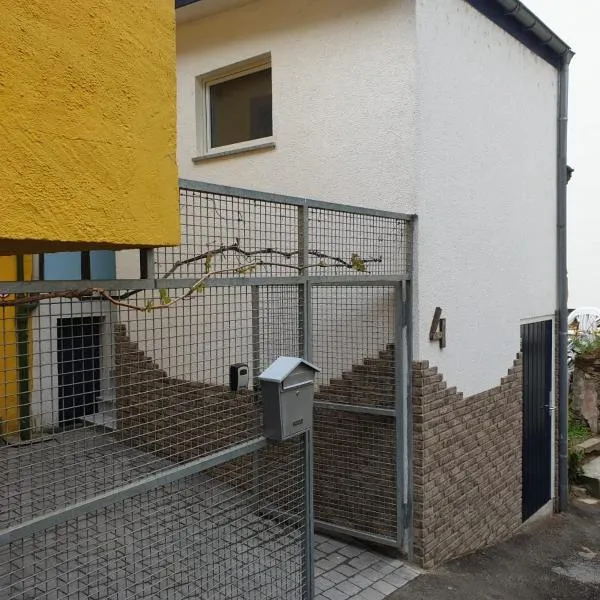 Haus Anna, hotell i Zell an der Mosel