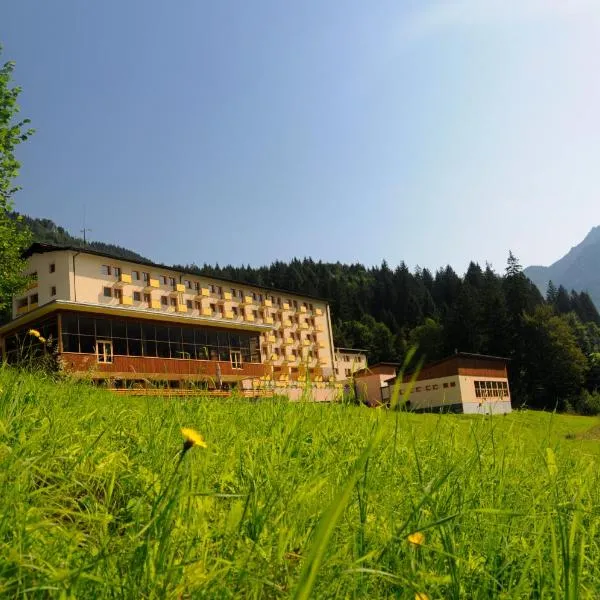 Hotel Boboty, hotel u gradu Terhova