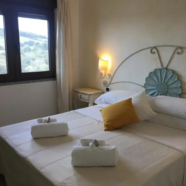 Hotel Sorgente, hotel v destinaci Aglientu