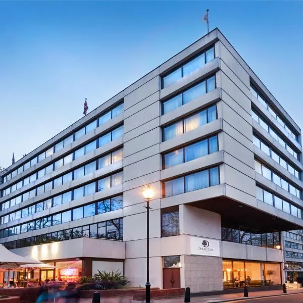 DoubleTree by Hilton London - Hyde Park: Greenford şehrinde bir otel