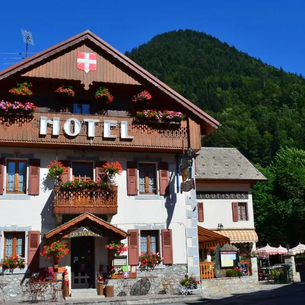 Les Touristes, hotell sihtkohas Bonnevaux