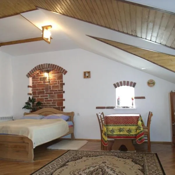 Квартира-студия в стиле Шале, hotel a Truskavec'