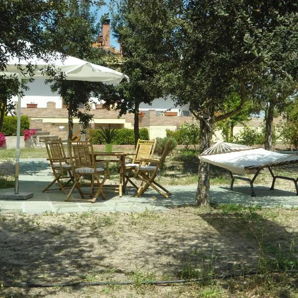 Tra Mare e Monti, готель у місті Санта-Джуста