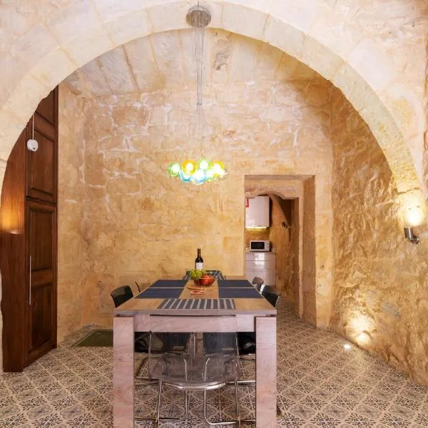 16 lettings - charming character house, hotell i Birgu