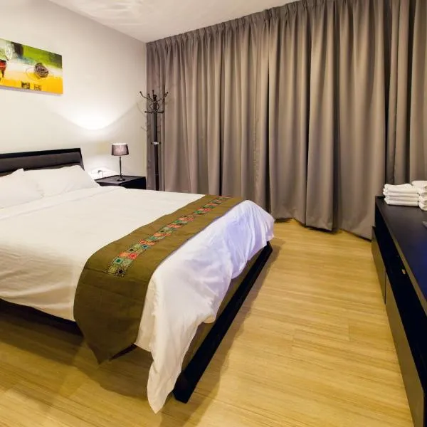 Luxfort 118 Service Suites, hotel a George Town