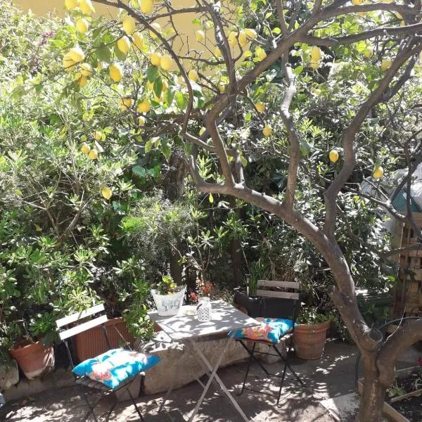 Villa la clémente, hotel v Mentonu