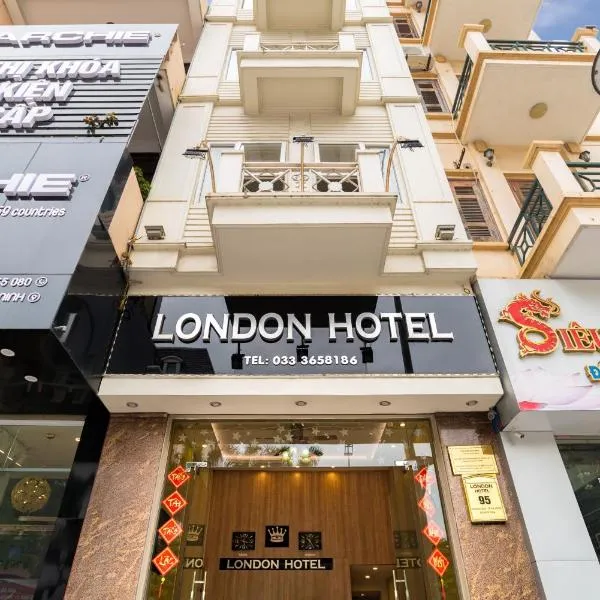 London Hotel, hotel v mestu Ha Long