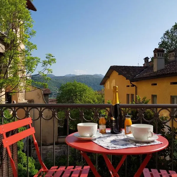 Bergamo Alta Guest House, hotel v Bergamu