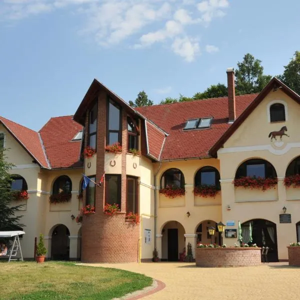 Brauer Panzió, hotel en Pécsvárad