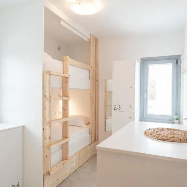 Bedspot Hostel, hotel a Firà
