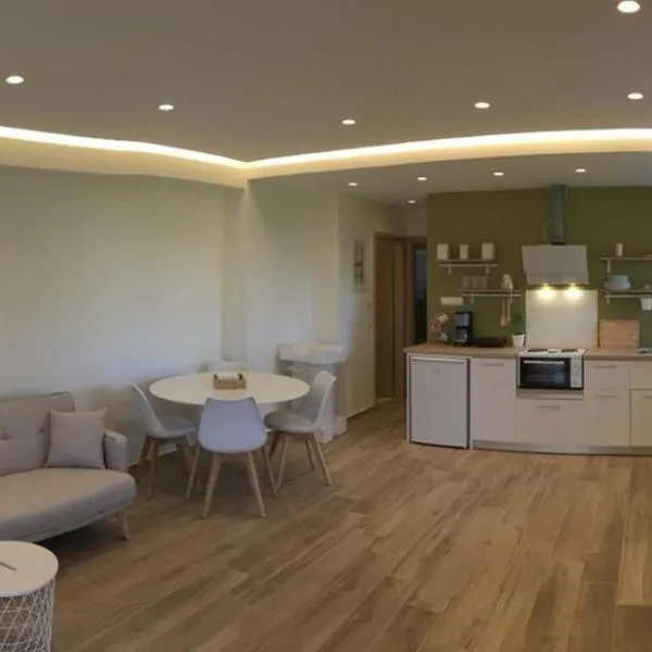 Apartment Laoura, hotel in Corfu Town