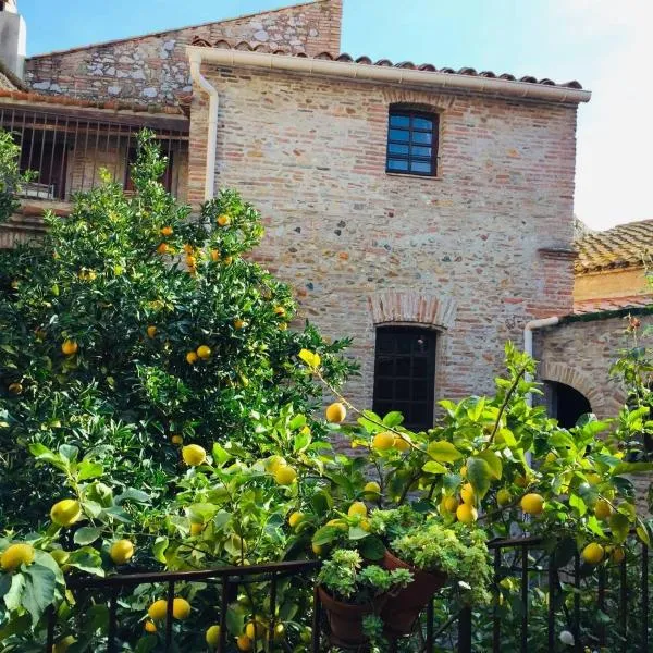 La Vieille Demeure, hotel en Torreilles