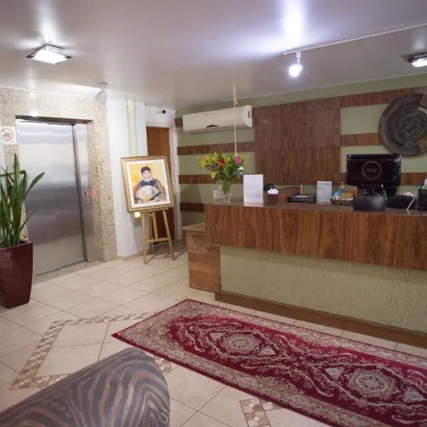 CHA Royal Plaza Hotel, hotel en Apucarana