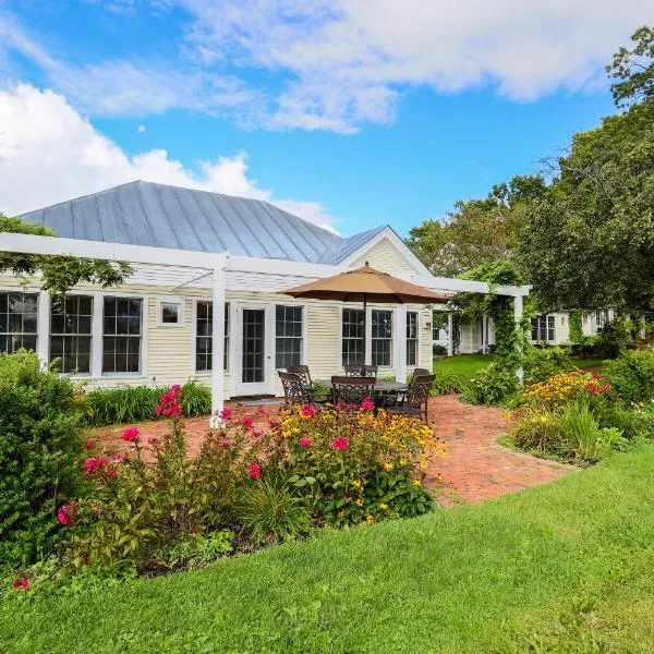 Whitford House Cottage, hotel in Addison