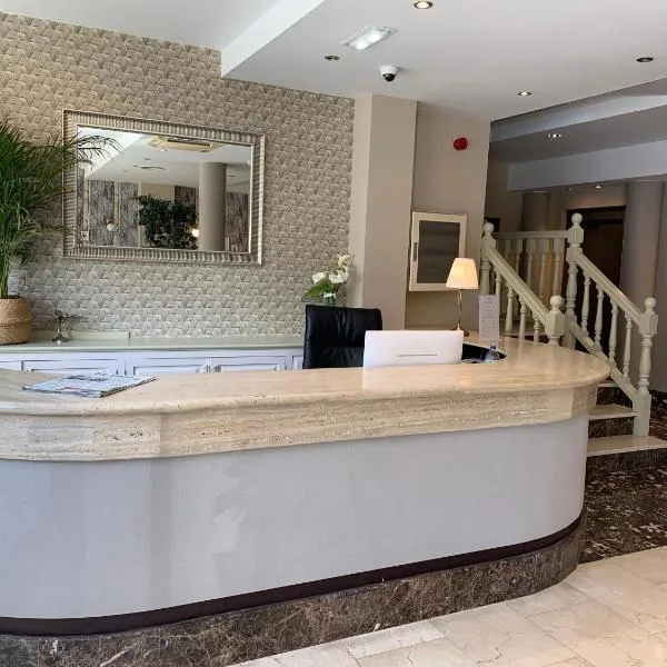 Hotel Arcea Villaviciosa, hotel u gradu Viljavisijosa