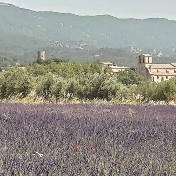 les 3 saisons, hotel v destinaci Cucuron