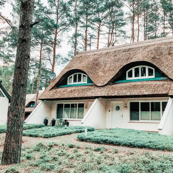 100 Sekunden zum Strand: Schöne Wohnung auf Usedom, hotel in Karlshagen