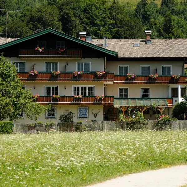Frühstückspension Huber, hotel v destinaci Fuschl am See