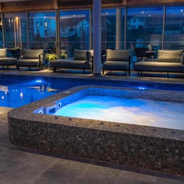 Hôtel Interlaken Lounge Bar & Spa – hotel w mieście Xonrupt-Longemer