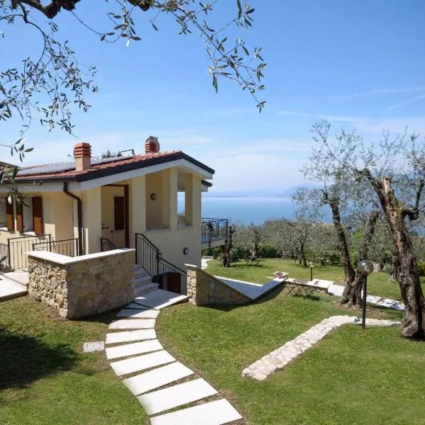 Maison Balù Apartments, hotel v destinaci Torri del Benaco