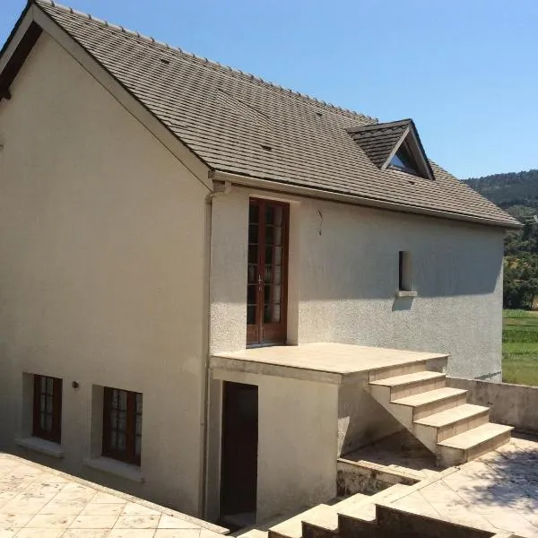 duplex house un center village: Campeã şehrinde bir otel