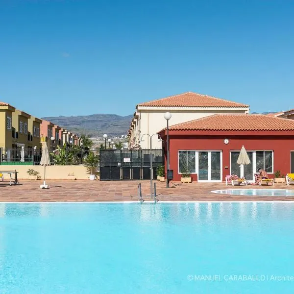 Duplex luxury Meloneras Hill, hotel in Maspalomas