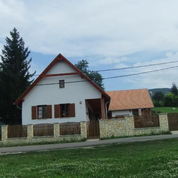 Galambos Pincészet – hotel w mieście Abaújszántó