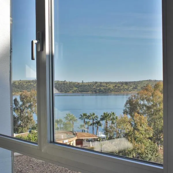 Apartamentos Embalse de Orellana, hotel v destinaci Orellana la Vieja