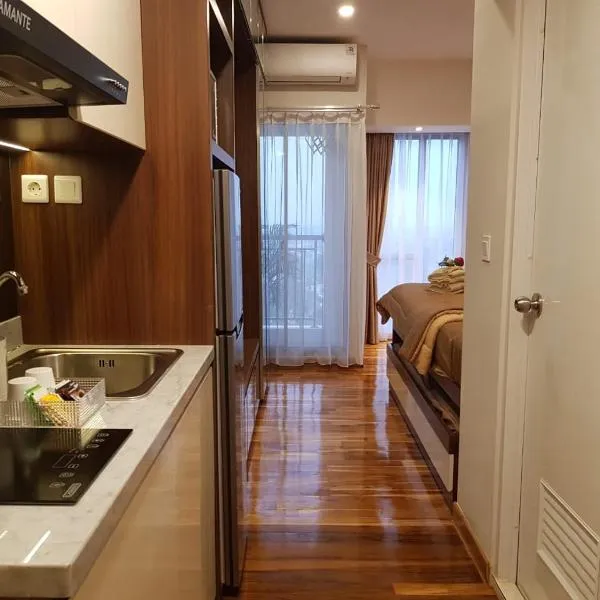 M-Town Residence Gading Serpong by J`s Luxury Apartment, hotel v destinaci Tangerang