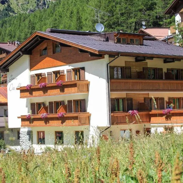 Garni des Alpes, hotel a Solda