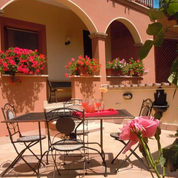 La Massimina-Casal Lumbroso에 위치한 호텔 Nataly's House Bed&Breakfast