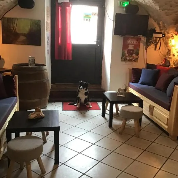 Les Gentianes – hotel w mieście Allos