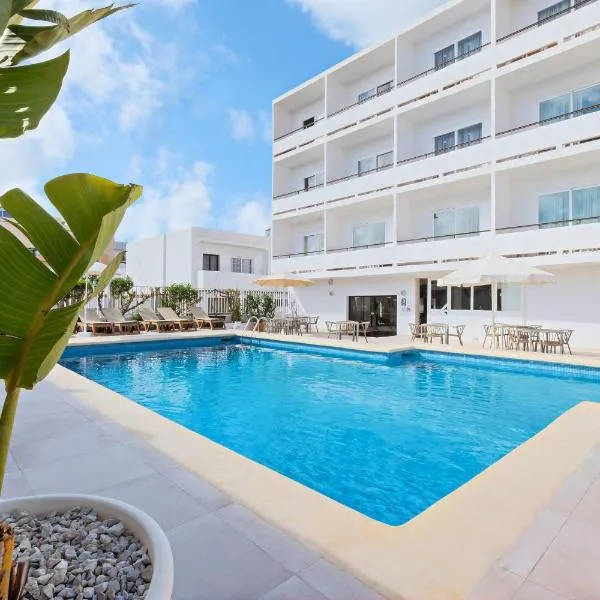 azuLine Hotel Mediterráneo, hotell sihtkohas Santa Eulària des Riu