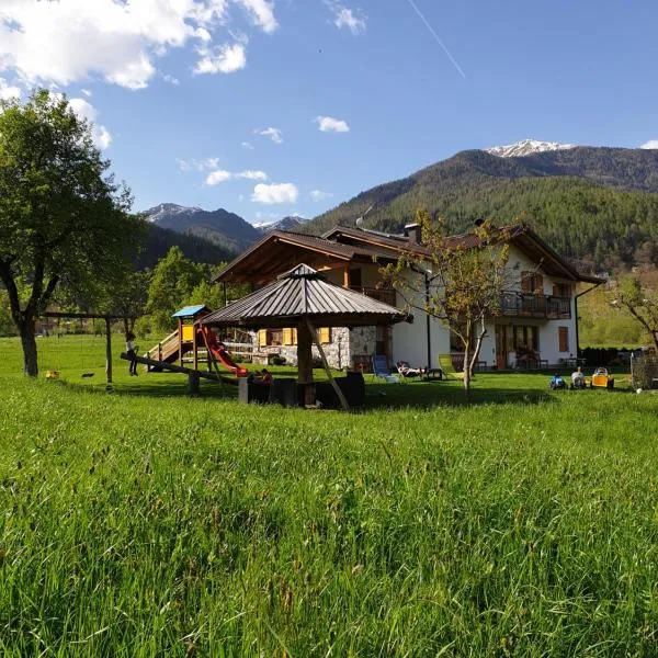 Agriturismo Fattoria Dalcastagnè, hotel i Osteria Carlettani