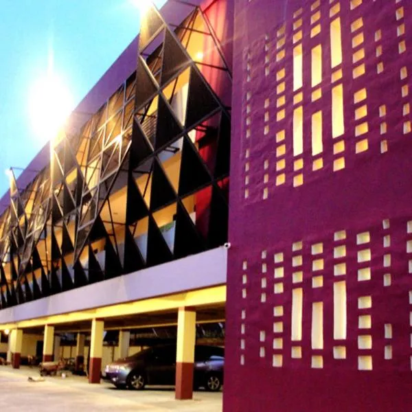 Richard's Home, hotel di Pontianak