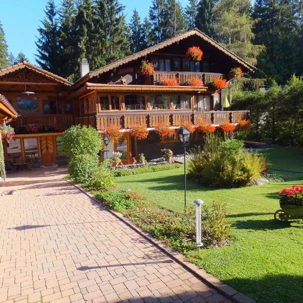 Au Petit Gîte Les Paccots, hotel in Châtel-Saint-Denis