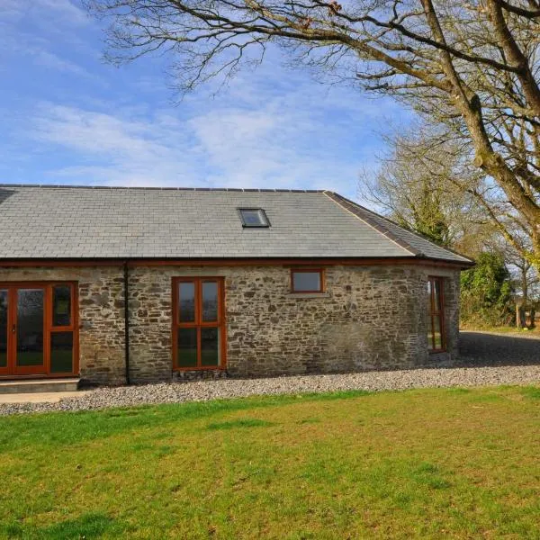 Molesworth Barn, hotel in Bideford