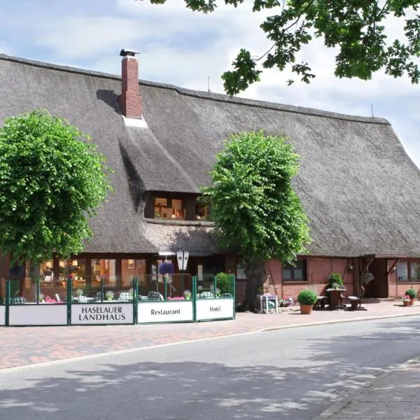 Haselauer Landhaus, hotel v destinaci Haselau