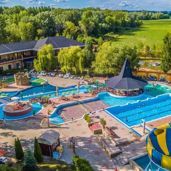 Aqua Land Villapark, hotel in Kiskunlacházi Bankháza