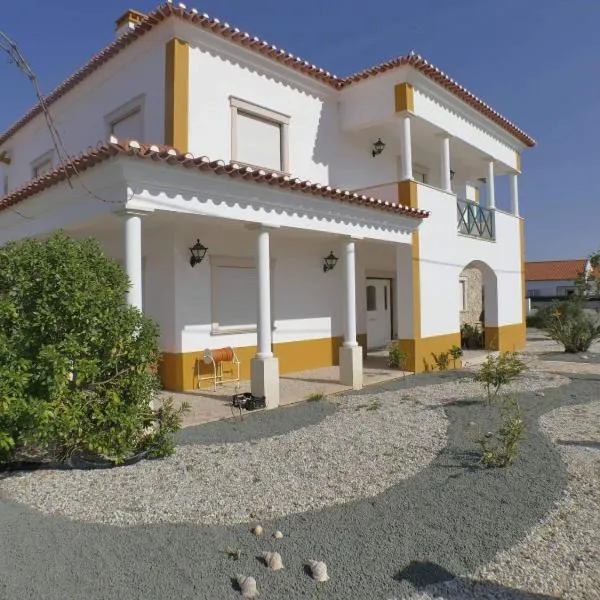 Martin's Villa, hotel ad Atouguia da Baleia