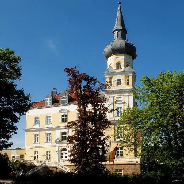 Hotel Schloss Schwarzenfeld, hotelli kohteessa Wackersdorf