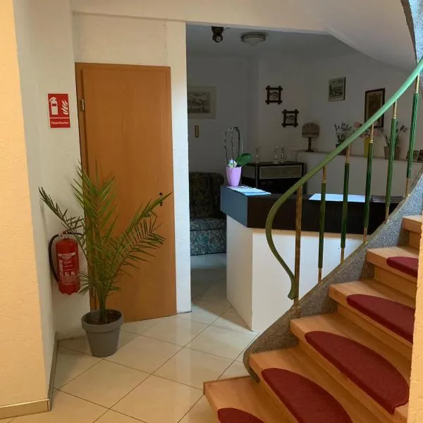 Ferienhaus Nathalie Leser, hotel v destinaci Baden-Baden