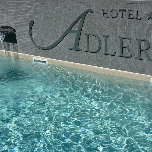 Hotel Adler、アラッシオのホテル