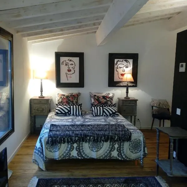 le dit vin secret, hotel v destinácii Aigues-Mortes