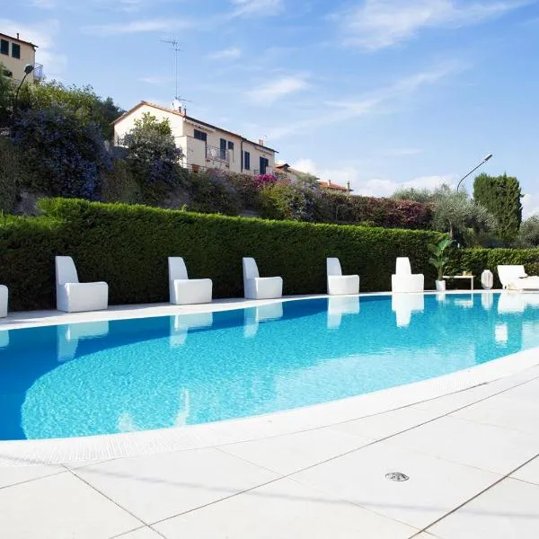 Hotel Iva: Diano Marina'da bir otel